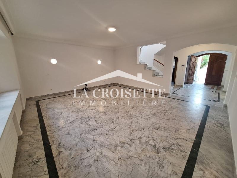 Villa S+6 à La Marsa